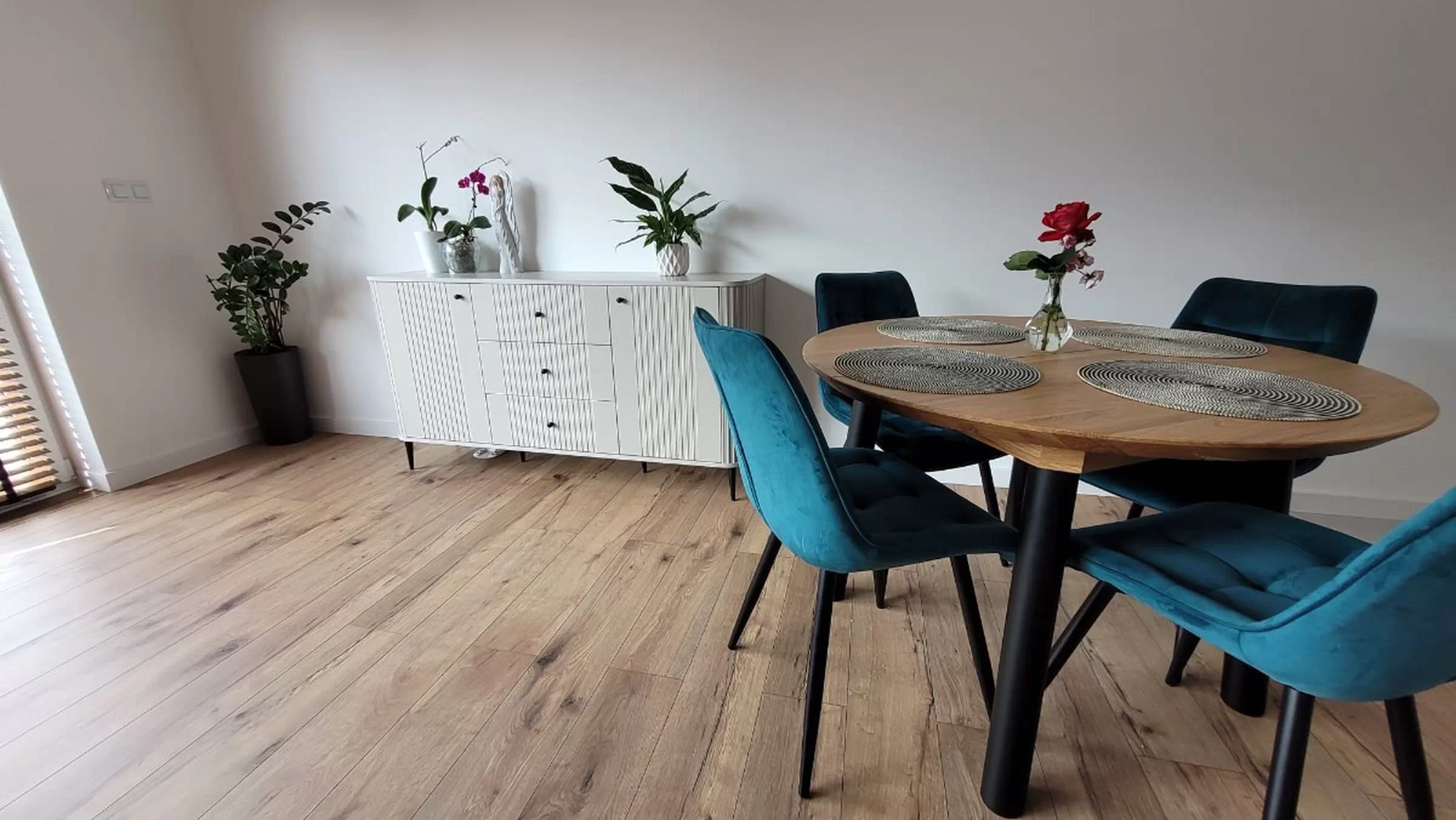Client Image 818