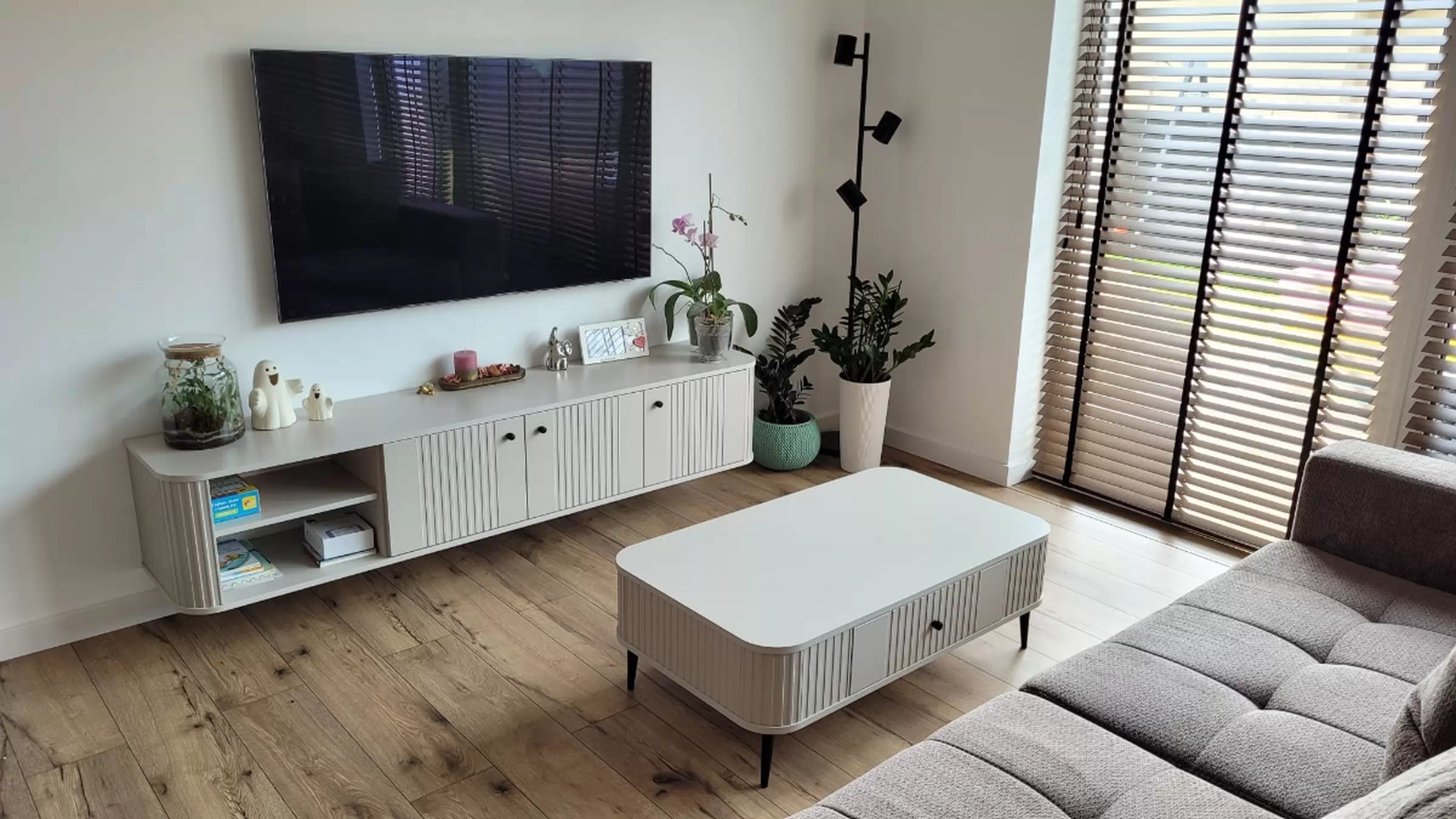 Client Image 807