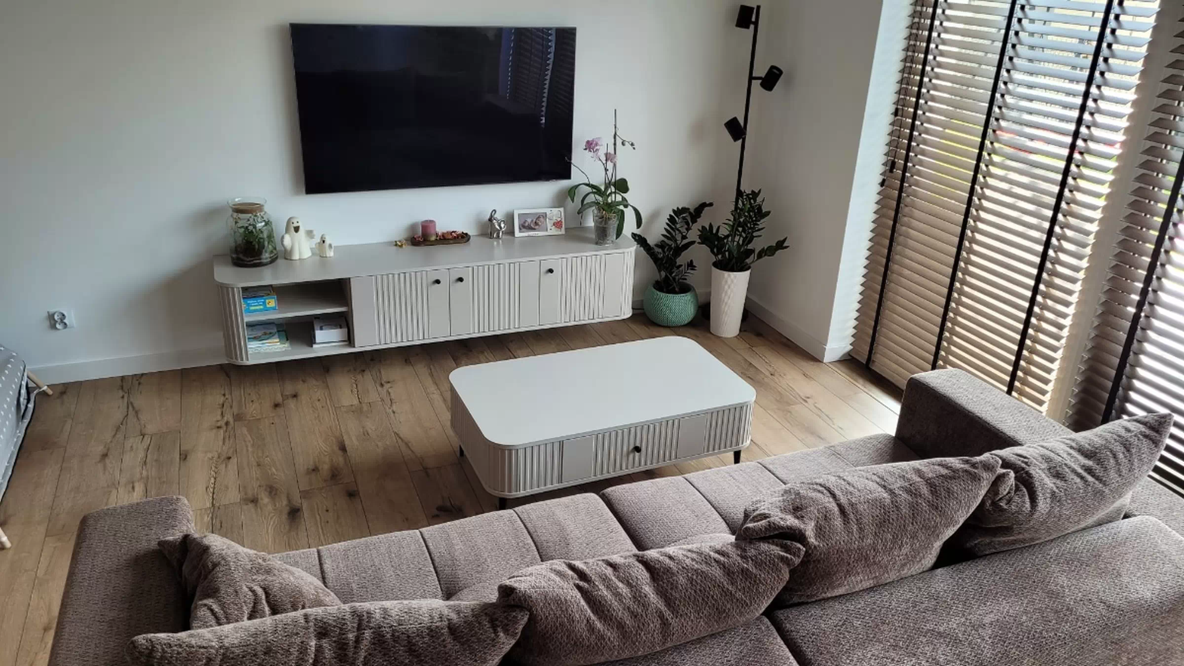 Client Image 816